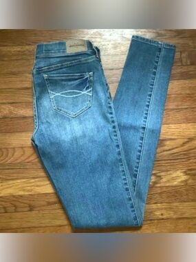 Abercrombie Kids Skinny Jeggings / Jeans Light Wash Blue Denim Size 16